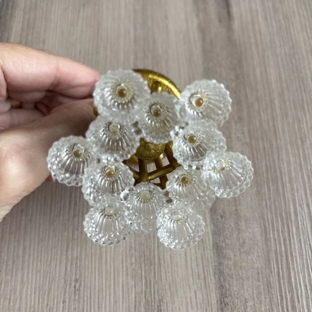 Sylvanian Families Calico Critters Manor Mansion Hotel Chandelier Light Gold